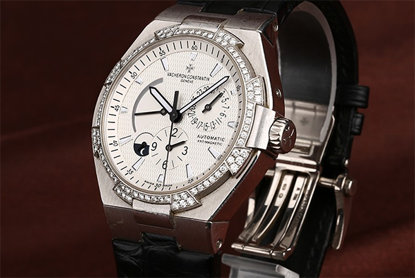 江诗丹顿二手手表回收价值高 纵横四海系列一鸣惊人