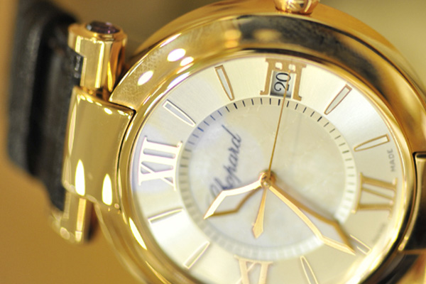 这款二手萧邦手表回收价格美了！这次只是以貌取胜？