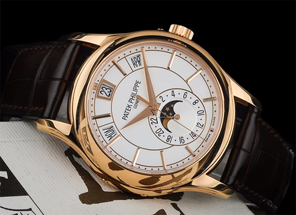 百达翡丽5205R二手手表回收价格惊人，真名表实力非凡