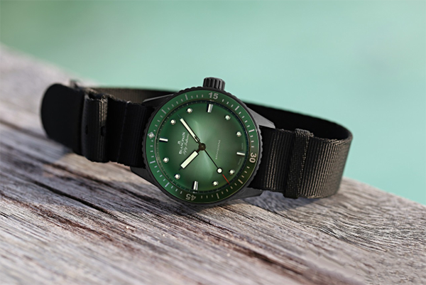  绿色极光宝珀五十噚旧手表回收价格能够达到8折？