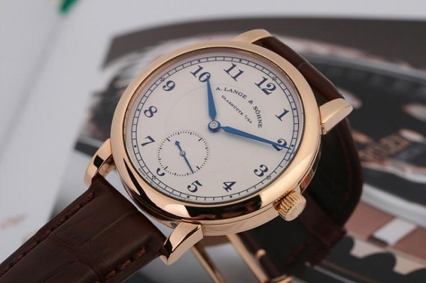 轻时尚的1815系列朗格手表回收几折 答案藏在手表里