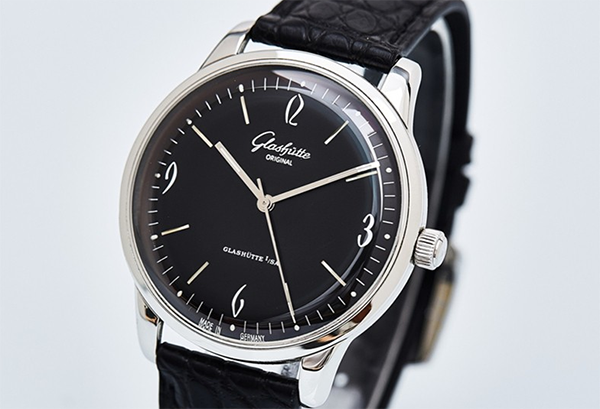 格拉苏蒂复古系列二手表回收价格很意外，腕表也讲究潮流！