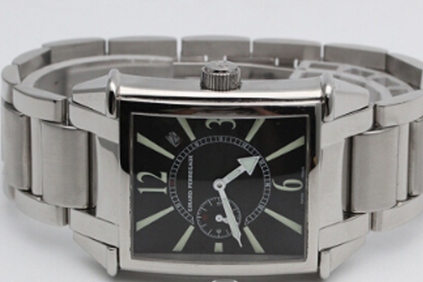 原配皮革表带换精钢后的芝柏手表回收还有优势吗？