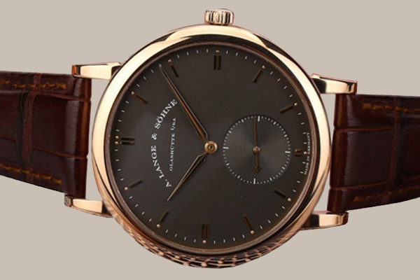 朗格SAXONIA系列380型号手表回收热度是高或低看表款配色
