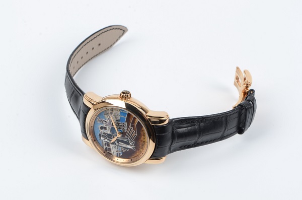 鎏金三问雅典二手表回收多少钱 价值和工艺直接挂钩