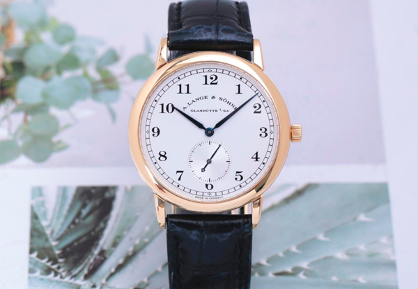 二手朗格1815系列在手表回收店里有几折回收价格呢？
