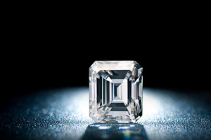 今日钻石回收价格实况如何 保值抛不开硬核品质