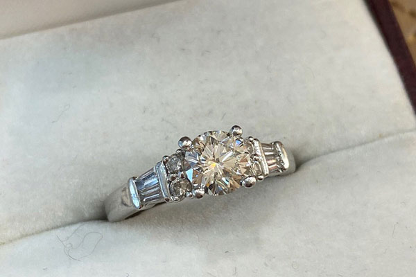 尘封已久的中国珠宝的钻石戒指能回收吗