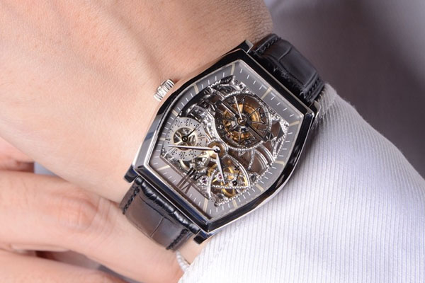 回收江诗丹顿男士手表一般是多少钱