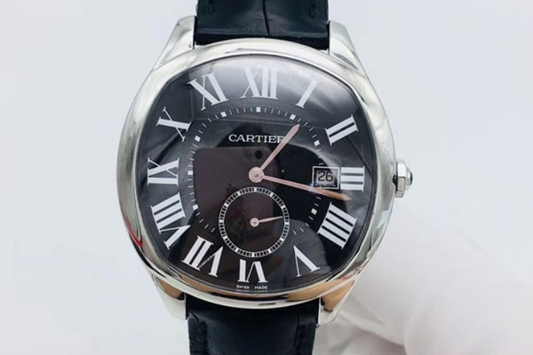 去年发售的旧卡地亚手表回收价格是多少钱
