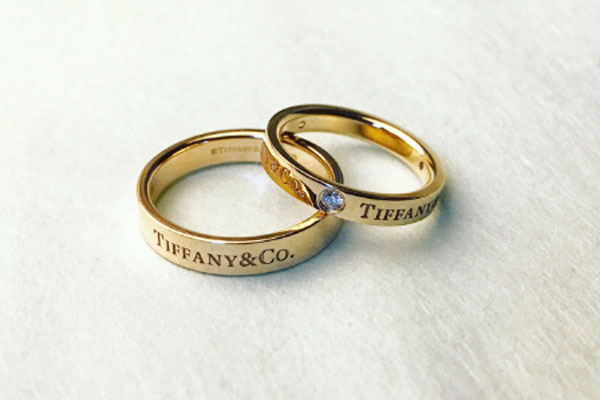 没钻石款式的蒂芙尼玫瑰金戒指可以回收吗 