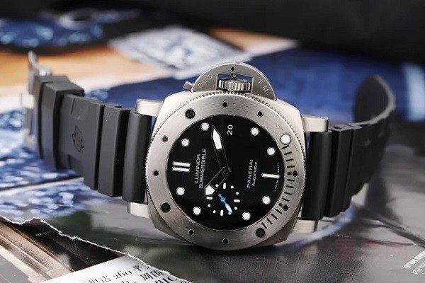 二手沛纳海潜行系列PAM01305钛合金手表
