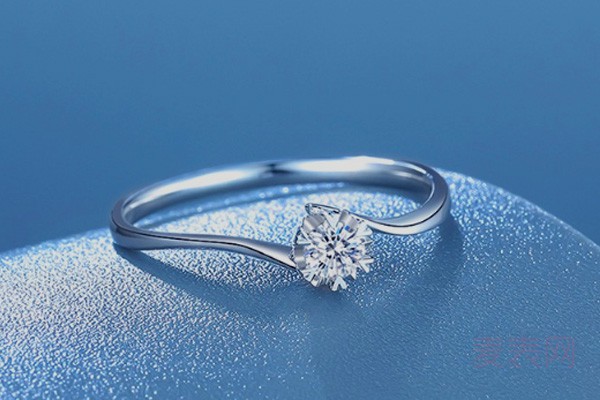 二手奢侈品无色天然钻石戒指展示图