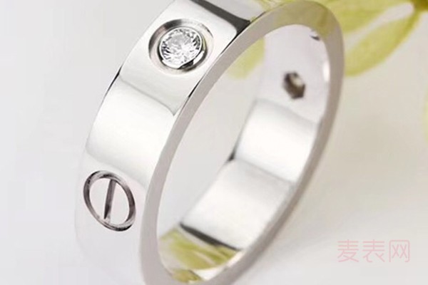 二手卡地亚3钻戒指现在卖多少钱比较合适