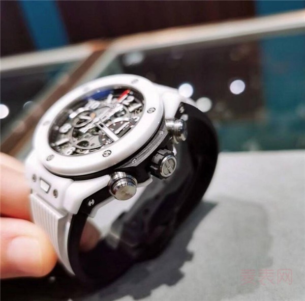 全新的宇舶手表回收一般多少折