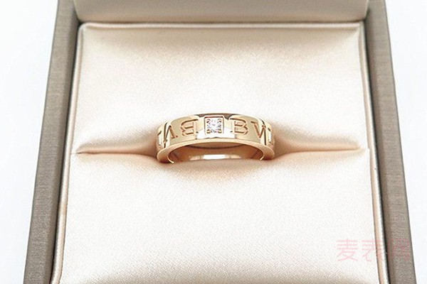 宝格丽的钻石戒指和项链能卖多少钱？