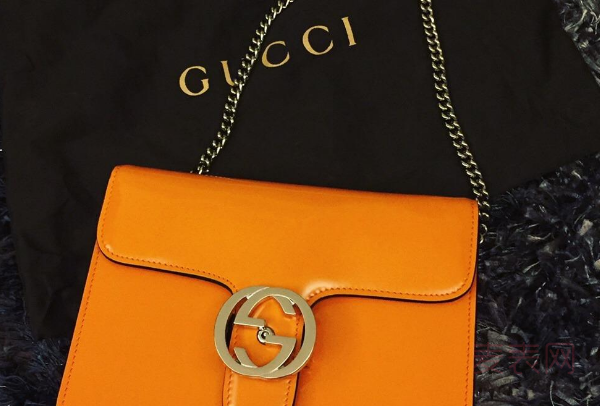 Gucci价格15000的包能卖多少钱
