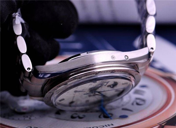 二手手表几折回收？哪些因素影响折扣
