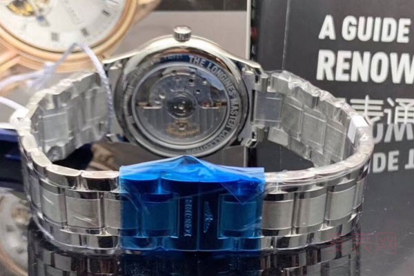 一年前买的16000的手表回收价格是多少？