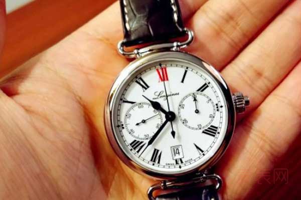 三万多的浪琴的机械手表能卖多少