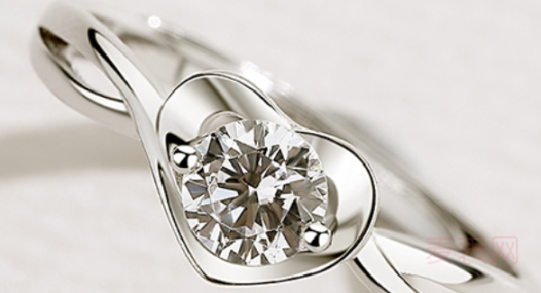2克拉钻石戒指怎么回收才能增值？