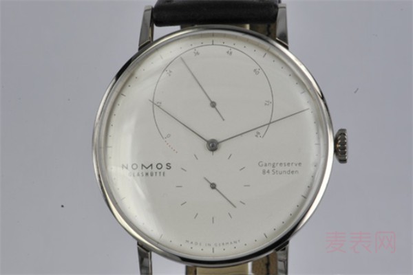 18k白金的nomos二手表回收价格有几折