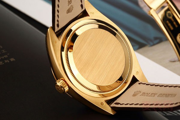 黄金材质的二手rolex手表回收价格是多少？