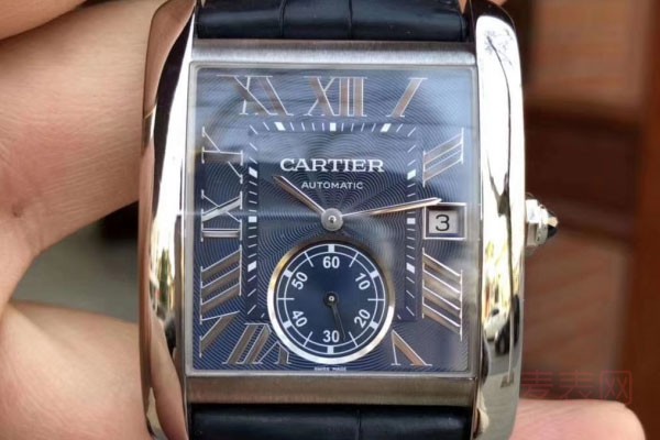 有磨损的卡地亚手表回收一般几折