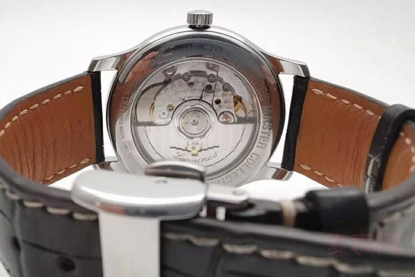售价两万浪琴手表回收多少钱
