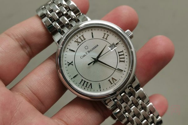 哪里有可靠的旧手表回收联系人的方式？ 