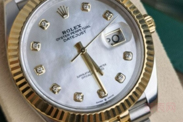 镶有钻石的旧手表回收价格一般是多少钱 