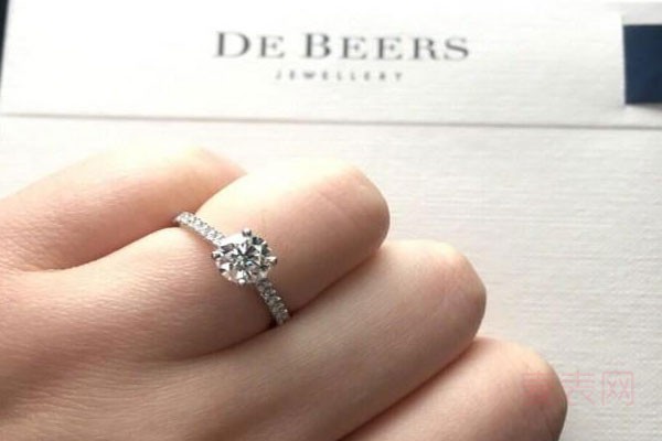 50分钻石值多少钱 用来求婚合适吗